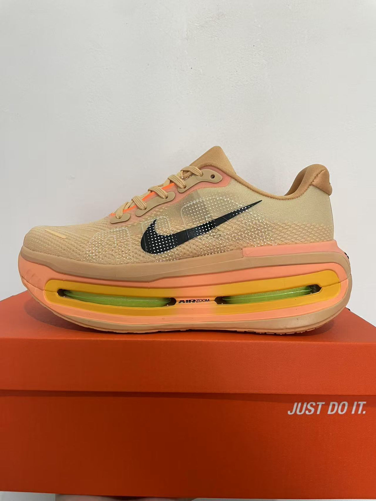 Vomero Premium Running Shoes – Peach & Beige